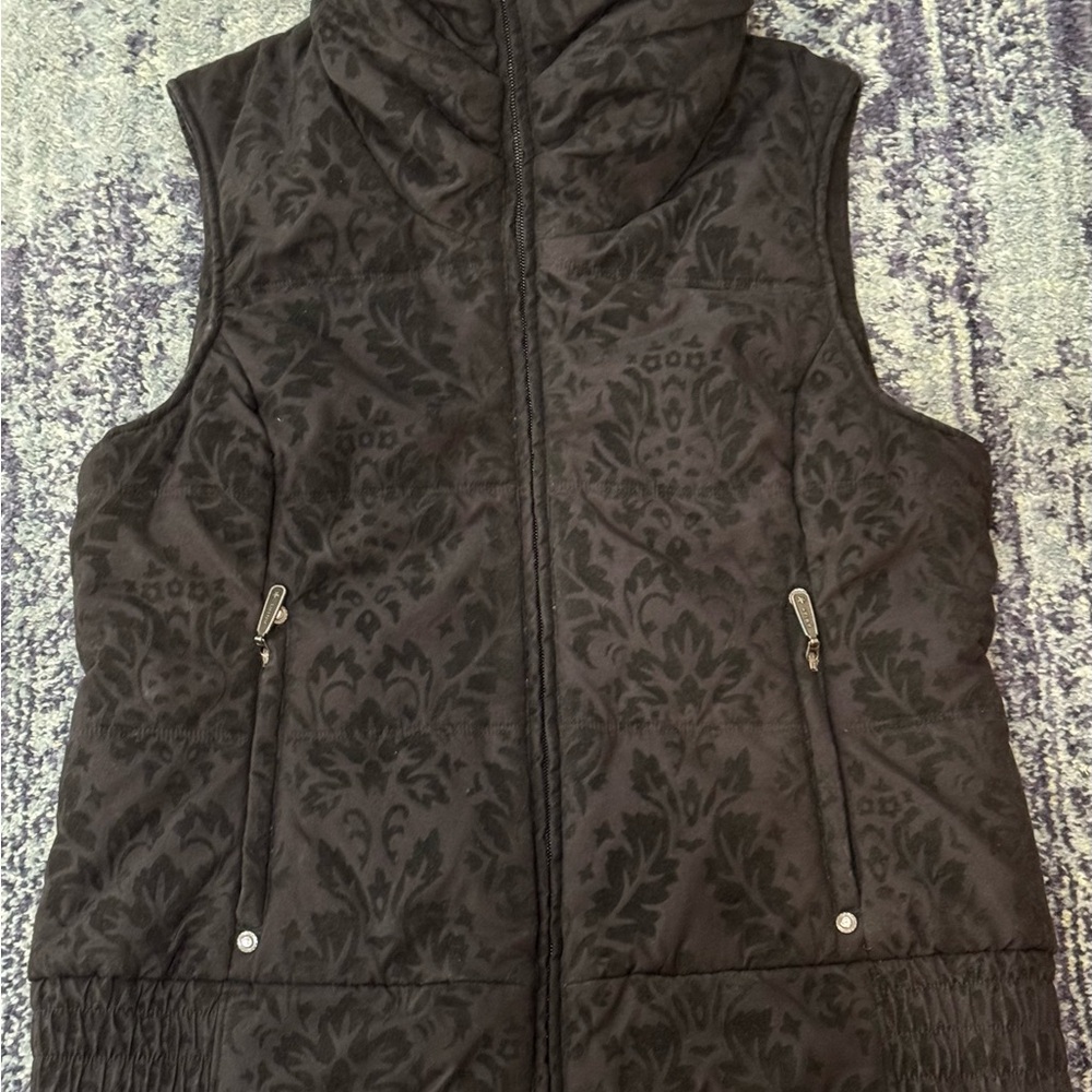 ARIAT Women's Puffer Vest Black Equestrian Hooded  Felt Allover Print Sz M